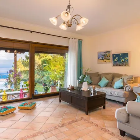Beach House Thalassa