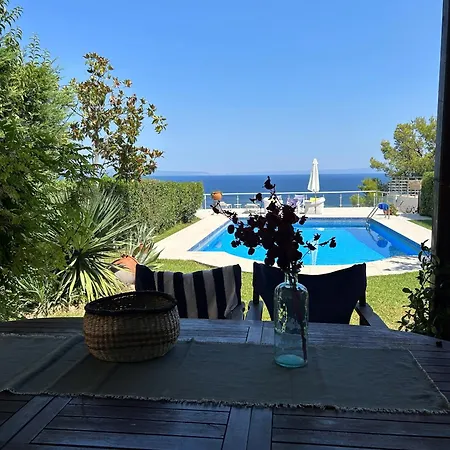 Beach House Thalassa Villa *